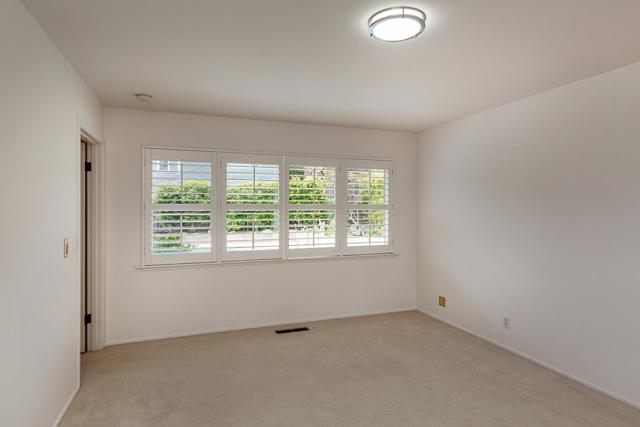 712 Foothill Drive, San Mateo CA: https://media.crmls.org/mediaz/8f81994e-e53f-4dae-8a36-71fda765d1d5.jpg
