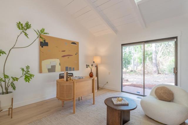 4091 Pine Meadows Way, Pebble Beach CA: https://media.crmls.org/mediaz/8f851bc5-63b1-4975-a7d9-8b1e0412490a.jpg