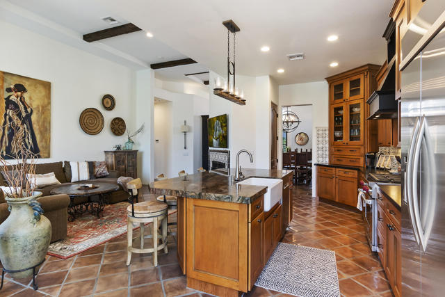 78920 Cabrillo Way Way, La Quinta CA: https://media.crmls.org/mediaz/8f852445-7eb1-439c-8faf-f91dfd85da01.jpg