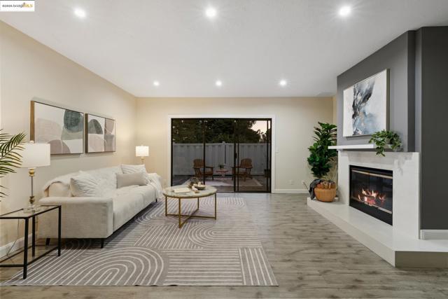 3732 Northridge Dr, Richmond CA: https://media.crmls.org/mediaz/8f859a57-fe3a-41f0-af38-5cff9531bb80.jpg
