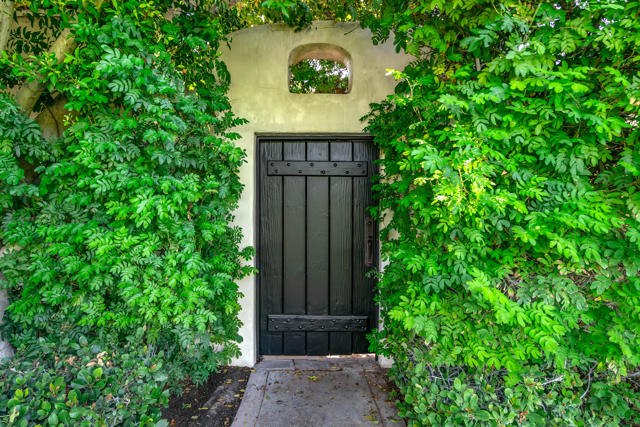 839 N Avenida Olivos, Palm Springs CA: https://media.crmls.org/mediaz/8f86b5fe-5e4f-44a2-a6d2-785ad4394c67.jpg