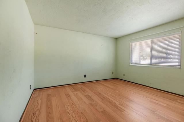 13560 Santa Teresa Boulevard, San Martin CA: https://media.crmls.org/mediaz/8f876921-2da4-495d-9f60-879c72a0d997.jpg