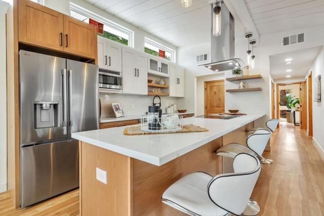 4225 Park Boulevard, Palo Alto CA: https://media.crmls.org/mediaz/8f87b33b-23de-4d00-87b5-ad7c07c86204.jpg