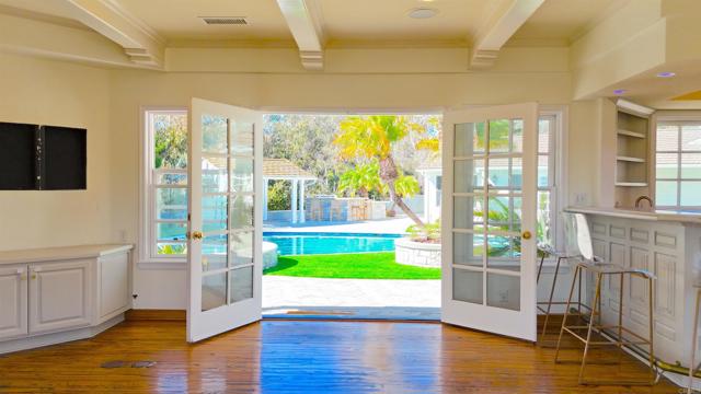 Detail Gallery Image 2 of 39 For 16110 via Del Alba, Rancho Santa Fe,  CA 92067 - 7 Beds | 6/1 Baths