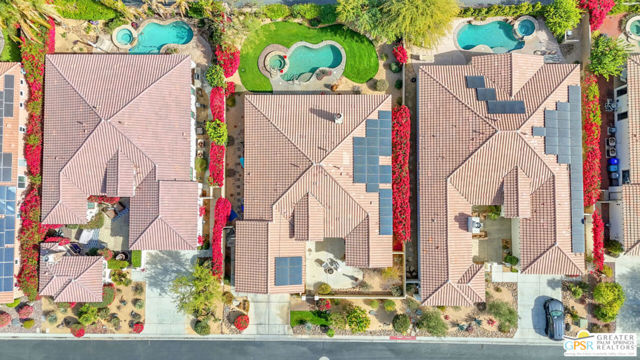 41728 Via Treviso, Palm Desert CA: https://media.crmls.org/mediaz/8f88c297-b642-4d10-9958-e9125ecf5b29.jpg