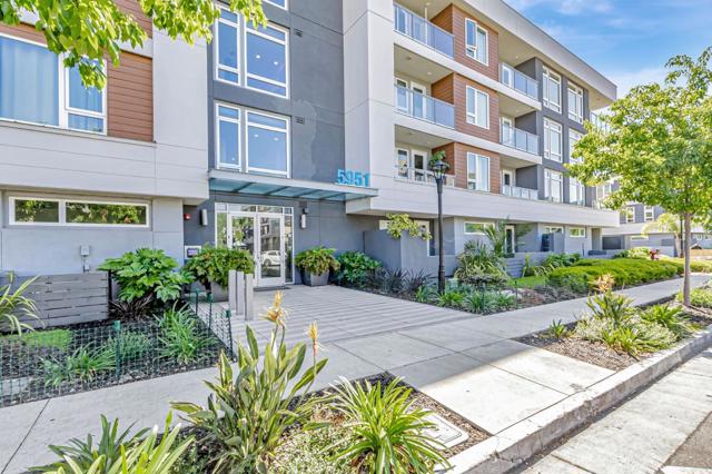 5951 Sunstone Drive, San Jose CA: https://media.crmls.org/mediaz/8f8ace45-edac-434f-9392-e138e401d229.jpg