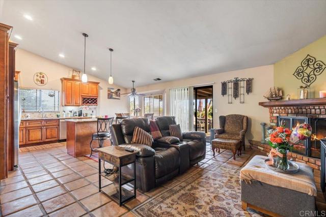 1315 Hermana Court, Vista CA: https://media.crmls.org/mediaz/8f8b0d1a-264b-4aaf-af82-bed6b7f16227.jpg