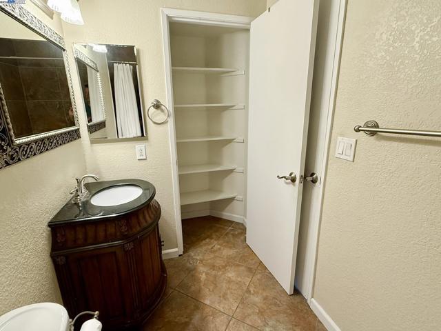 342 Chris Cmn, Livermore CA: https://media.crmls.org/mediaz/8f8b74eb-17f2-4b6f-94cd-4f0f16da542f.jpg