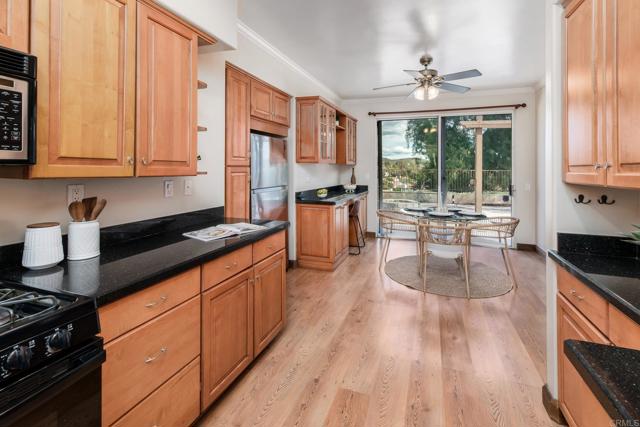 Detail Gallery Image 7 of 46 For 507 Avenida Blanco, San Marcos,  CA 92069 - 3 Beds | 2/1 Baths