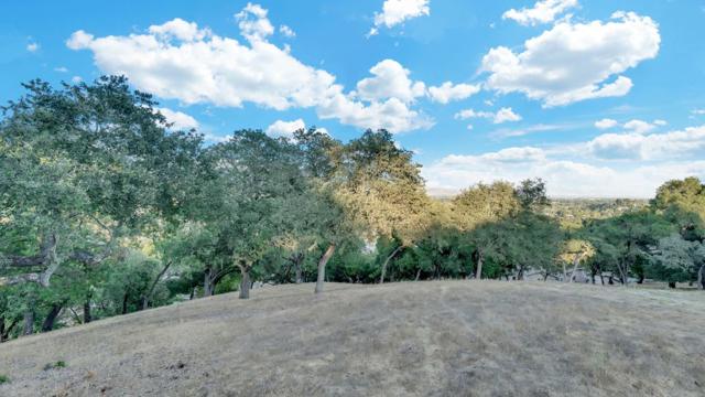 9250 Mahogany, Gilroy CA: https://media.crmls.org/mediaz/8f8bb3ff-5e5b-4c05-b84e-28eaa851385a.jpg