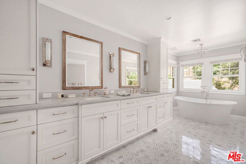 MLS #26844393 image #28