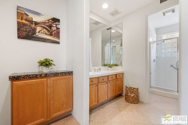 2 Via Elegante, Rancho Mirage, CA 92270