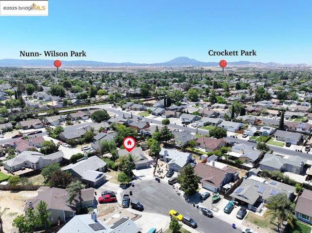 1359 Port Ct, Oakley CA: https://media.crmls.org/mediaz/8f8cfbd2-8595-4895-b9c6-f8c4446ce0f5.jpg