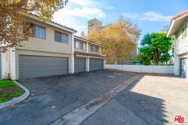 7312 Bright Avenue, Whittier CA: https://media.crmls.org/mediaz/8f8d440f-1a96-4368-8216-e3cbfa08a1da.jpg