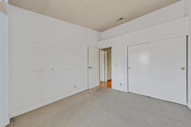 136 Hackamore Ln, Fremont CA: https://media.crmls.org/mediaz/8f8dfbed-f8b5-42b2-88c2-00863318385e.jpg
