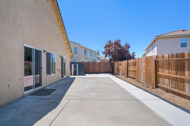 2311 Portifino Street, Manteca CA: https://media.crmls.org/mediaz/8f8fd635-ac79-45b8-9a8c-73e7ae076488.jpg