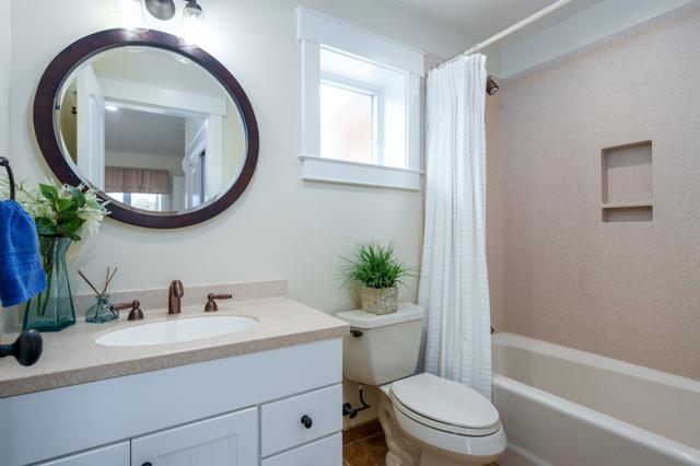 1207 Danmann Avenue, Pacifica CA: https://media.crmls.org/mediaz/8f904c68-87bb-45ac-a790-50bc1e78c1ec.jpg