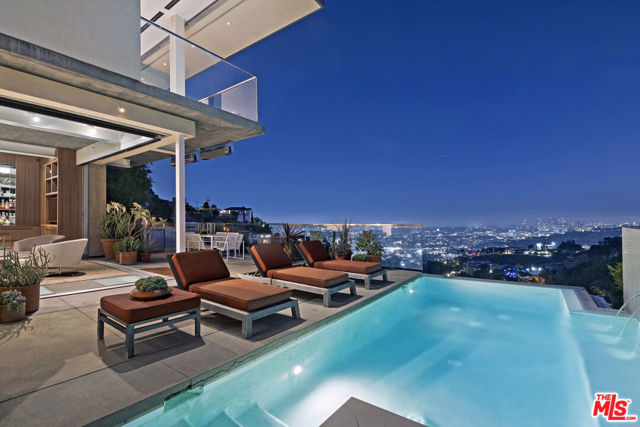 8804 Hollywood Boulevard, Los Angeles CA: https://media.crmls.org/mediaz/8f9062e5-26f0-43b0-ab1e-d55d04f3b5a3.jpg