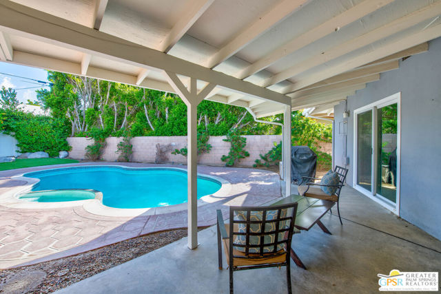 1420 E San Jacinto Way, Palm Springs, CA 92262