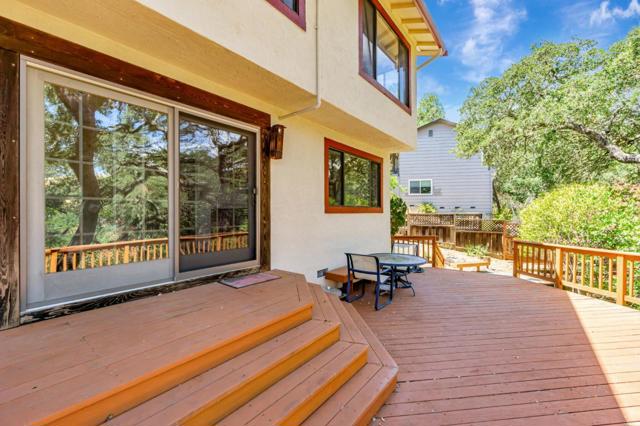 126 Saint Joan Lane, Pleasant Hill CA: https://media.crmls.org/mediaz/8f90b50d-e413-4b19-b86a-675730fafdc8.jpg
