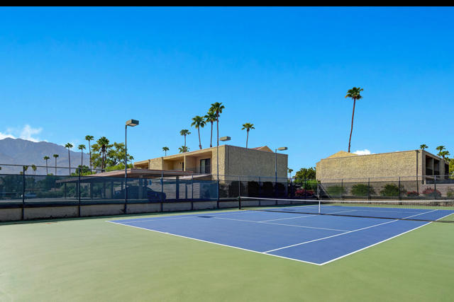 2101 Los Patos Drive, Palm Springs CA: https://media.crmls.org/mediaz/8f920c42-9ac9-4659-9904-4847faa84c86.jpg