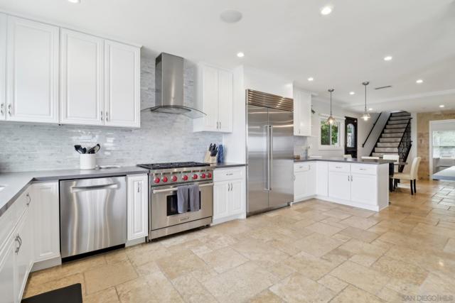 4611 Santa Cruz Ave, San Diego CA: https://media.crmls.org/mediaz/8f922b56-6050-4d74-b4e4-cc5ed7818825.jpg
