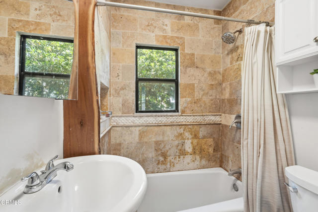 Detail Gallery Image 16 of 34 For 3233 Community Ave, La Crescenta,  CA 91214 - 3 Beds | 2 Baths