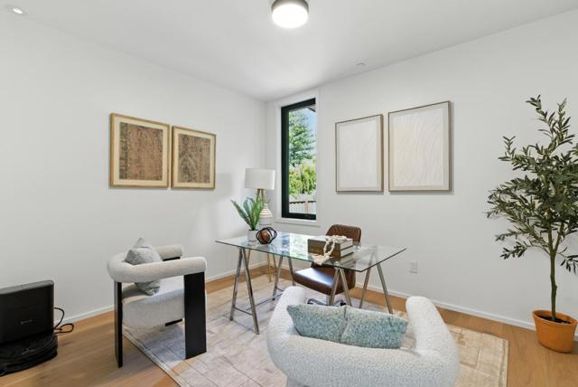 369 La Cuesta Drive, Portola Valley CA: https://media.crmls.org/mediaz/8f939bf1-7384-43c1-b395-b3d0d19a5d05.jpg
