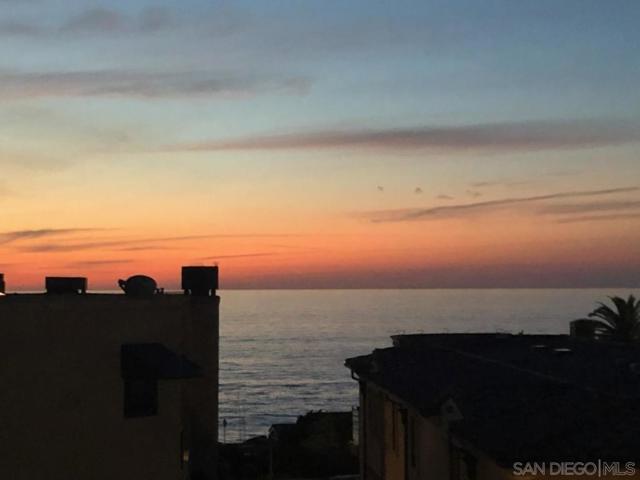 356 Prospect Street, La Jolla CA: https://media.crmls.org/mediaz/8f9430b0-8b34-4f69-9176-cefebd4dcbd3.jpg