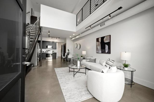 925 The Alameda, San Jose CA: https://media.crmls.org/mediaz/8f94ae39-c34f-44b3-9477-a9eac3f96461.jpg