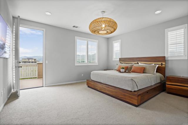 48 Clearwood Street, Fillmore CA: https://media.crmls.org/mediaz/8f95a507-ee2a-42c4-9c46-78df8735399f.jpg