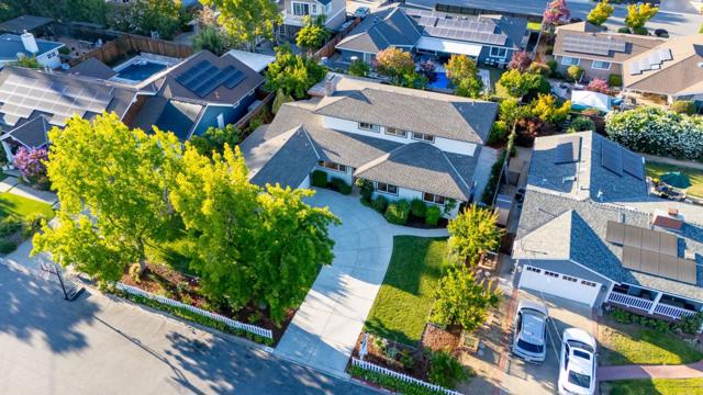 16251 Lilac Lane, Los Gatos CA: https://media.crmls.org/mediaz/8f9645c6-30b4-4cc1-a461-6508f7e0daa4.jpg