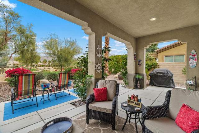 81390 Corte Trigo, Indio CA: https://media.crmls.org/mediaz/8f9685a1-a242-4982-95f1-112976746f23.jpg