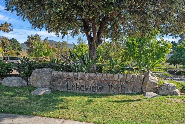 712 Gemstone Drive, San Marcos CA: https://media.crmls.org/mediaz/8f96cf62-1bea-4d02-bb69-516cb1abf12b.jpg