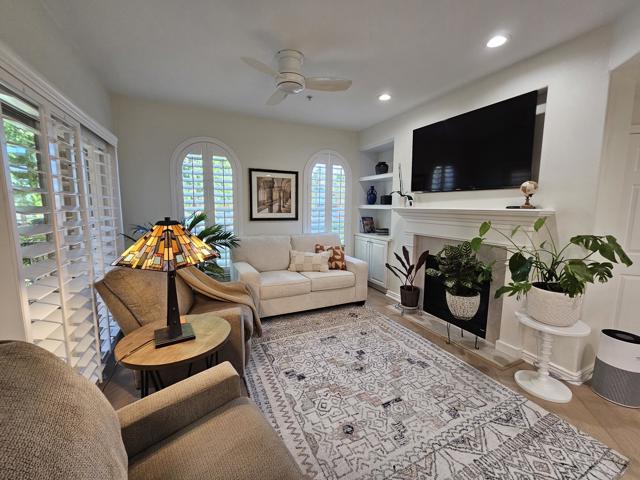 45245 Seeley Drive, La Quinta CA: https://media.crmls.org/mediaz/8f96eedb-7b25-4312-9dac-7e929e15f4b2.jpg