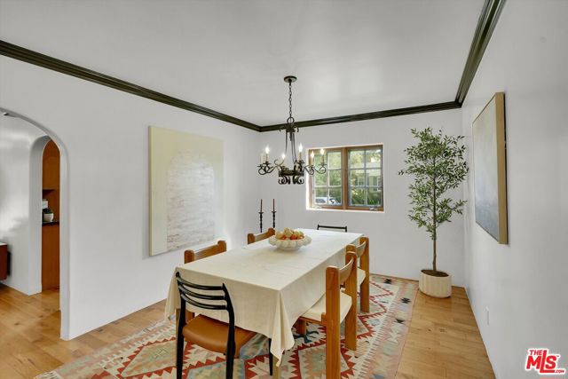 4300 Laurelgrove Avenue, Studio City CA: https://media.crmls.org/mediaz/8f9720aa-c059-46f7-9949-672ba9a2b8ce.jpg