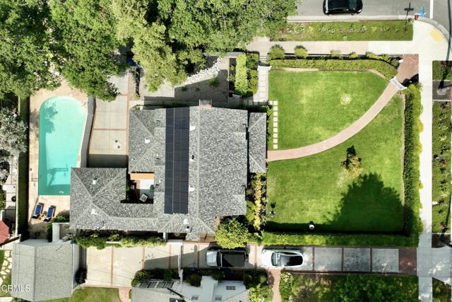 1236 New York Drive, Altadena CA: https://media.crmls.org/mediaz/8f97c360-6526-402f-a6dc-cc0a63a8100e.jpg