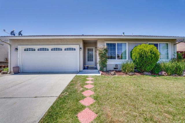 5179 Pebbletree Court, San Jose CA: https://media.crmls.org/mediaz/8f988d27-9a24-48a2-9026-557b28f02c44.jpg