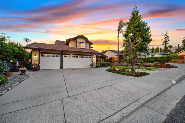 3281 Pinkerton Drive, San Jose CA: https://media.crmls.org/mediaz/8f9921d7-59a9-44f7-894f-5be9214cf3a3.jpg