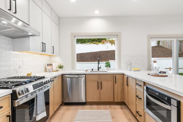 26 Driftwood Court, Pacifica CA: https://media.crmls.org/mediaz/8f9a90cc-019a-4056-951f-29cb05f4dd33.jpg