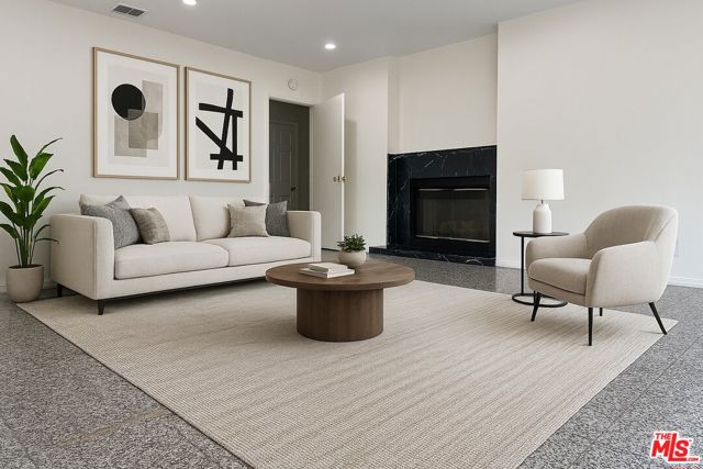 15129 Hesby Street, Sherman Oaks CA: https://media.crmls.org/mediaz/8f9ab262-93a2-4024-b5ef-25950b50116c.jpg