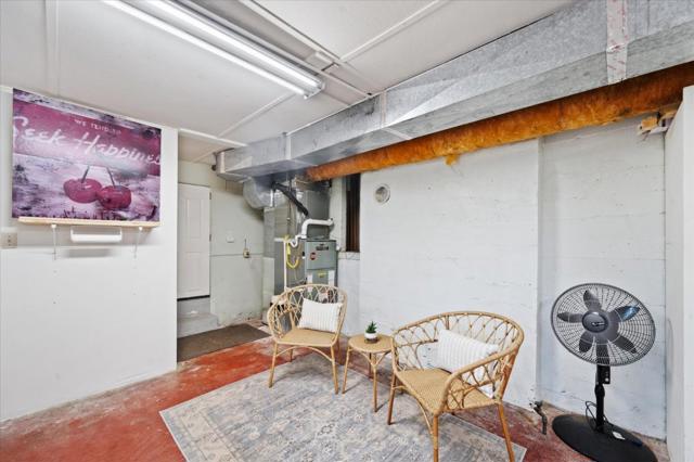 1901 Chestnut Street, Redding CA: https://media.crmls.org/mediaz/8f9b6859-930d-442a-b44b-02e3a3074f39.jpg