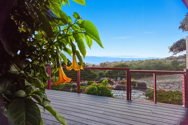 18530 Berta Ridge Place, Salinas CA: https://media.crmls.org/mediaz/8f9bafbe-910d-4cb5-9bfd-f787ca4af9f1.jpg