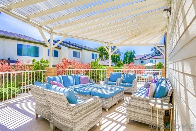 5450 Kiowa Dr, La Mesa CA: https://media.crmls.org/mediaz/8f9c430a-d3d7-42a7-ab26-dd0aa159a8fe.jpg