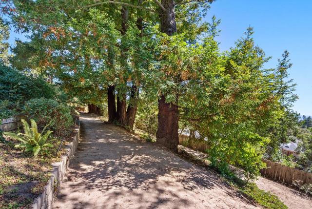 33 Aqua View Drive, Watsonville CA: https://media.crmls.org/mediaz/8f9d9239-765d-4639-9c76-736d3d04f37a.jpg