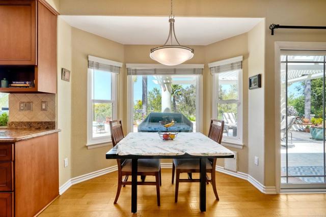 1336 Lupine Hills Drive, Vista CA: https://media.crmls.org/mediaz/8f9e7c8a-061a-4225-94dd-cb812ebb3d94.jpg