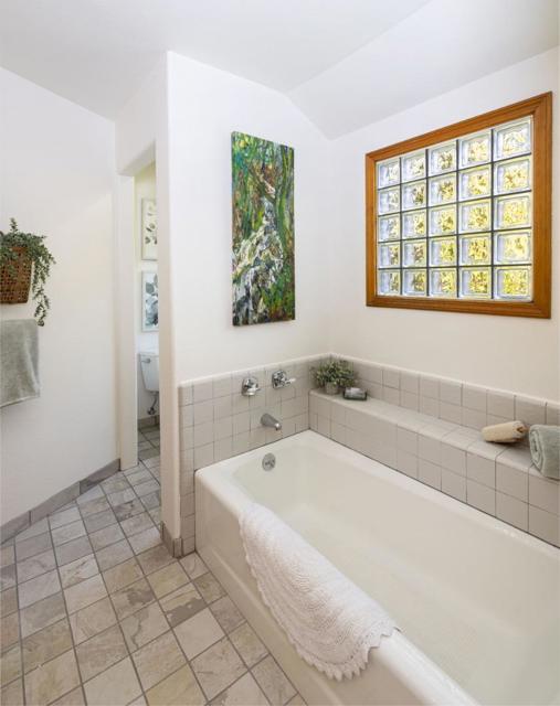 573 Meadow Road, Aptos CA: https://media.crmls.org/mediaz/8f9eff2d-2771-4aa6-af4d-9fcd3b7db9e7.jpg