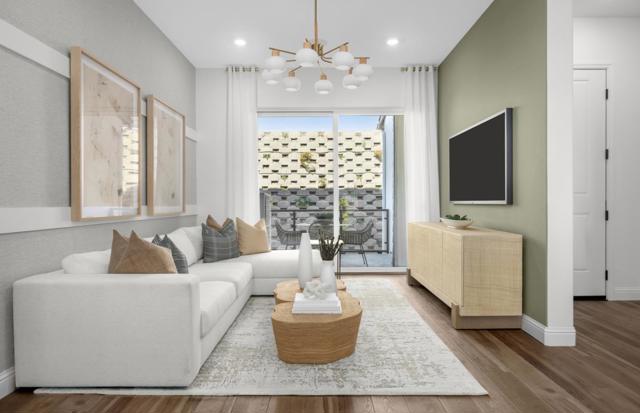 2419 Willow Drive, San Mateo CA: https://media.crmls.org/mediaz/8f9f970e-5064-4407-ae65-ebeabd233224.jpg