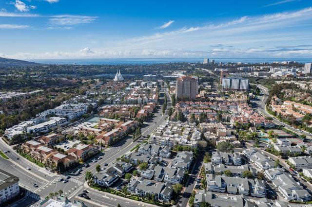 Detail Gallery Image 43 of 47 For 4085 Crystal Dawn Ln #201,  San Diego,  CA 92122 - 2 Beds | 2 Baths