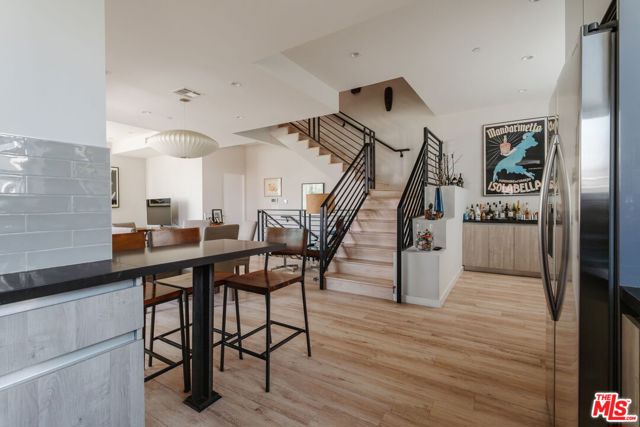 6072 Pickford Street, Los Angeles CA: https://media.crmls.org/mediaz/8fa0045b-8061-4406-b419-ad5783240915.jpg